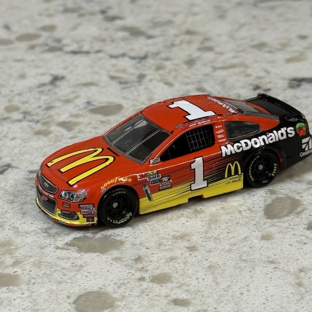 McDonalds #1 Jamie McMurray 2017 1/64 Diecast Car Toy